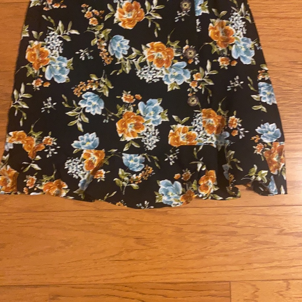 BRAND NEW DRESS - Picture 3 of 4